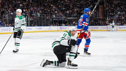 以此确保球 以此确保球